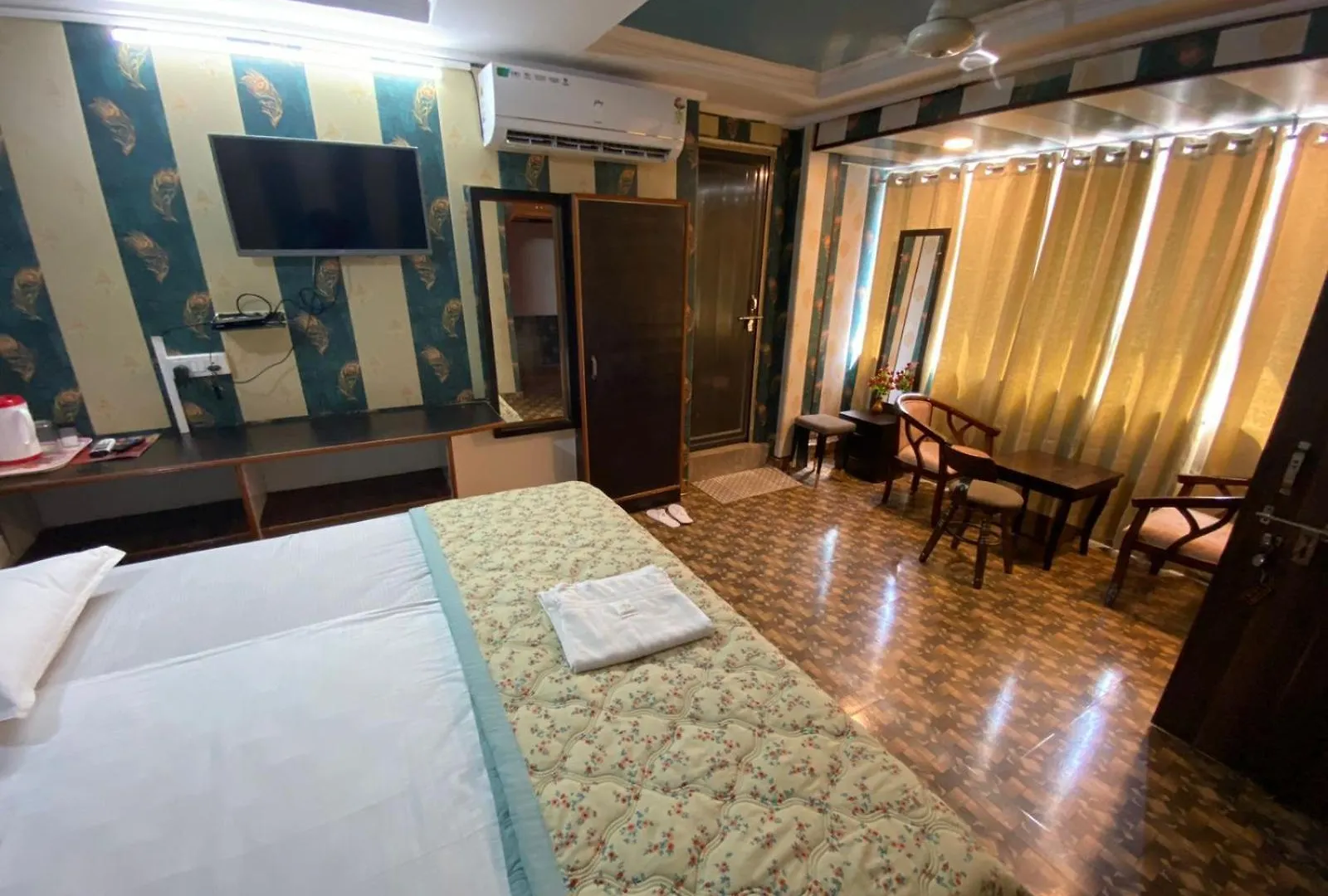 Hotel Regard Варанаси