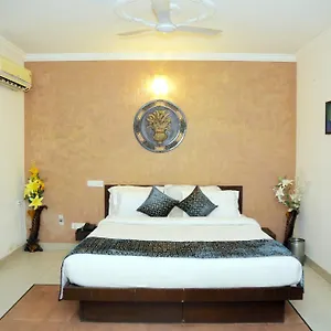Guest house Sai Group